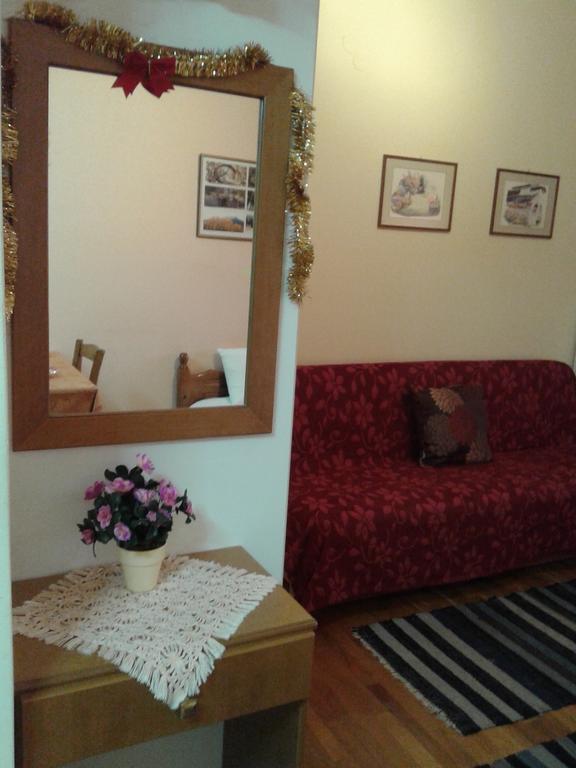 Zephyros Hotel Vitina Ngoại thất bức ảnh