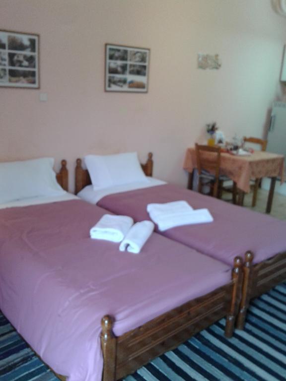 Zephyros Hotel Vitina Ngoại thất bức ảnh